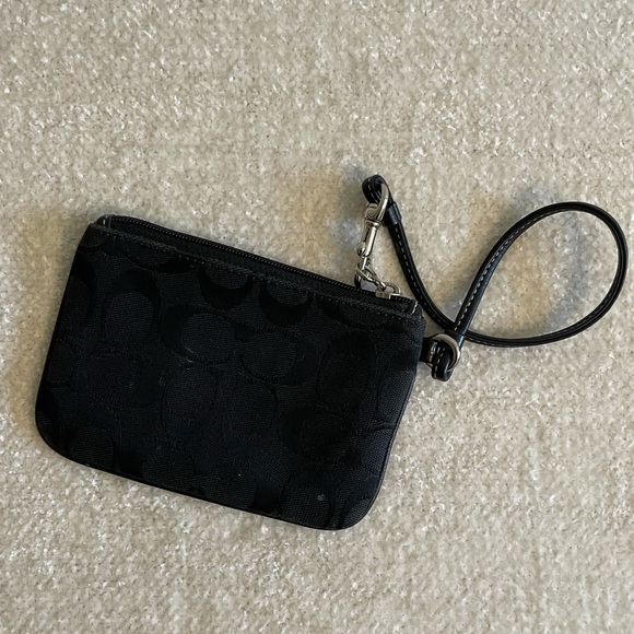 Black Coach Wristlet coin purse wallet - Picture 3 of 4